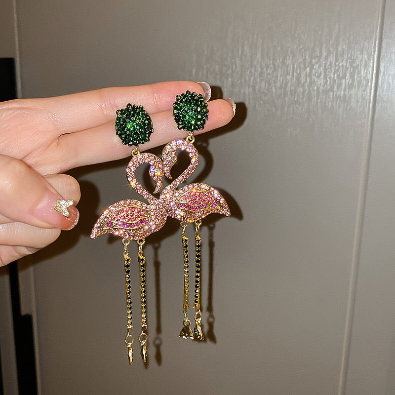 E7326 Aretes flamingo incrustados en diamante imitacion linea premium elegantes 11cm
