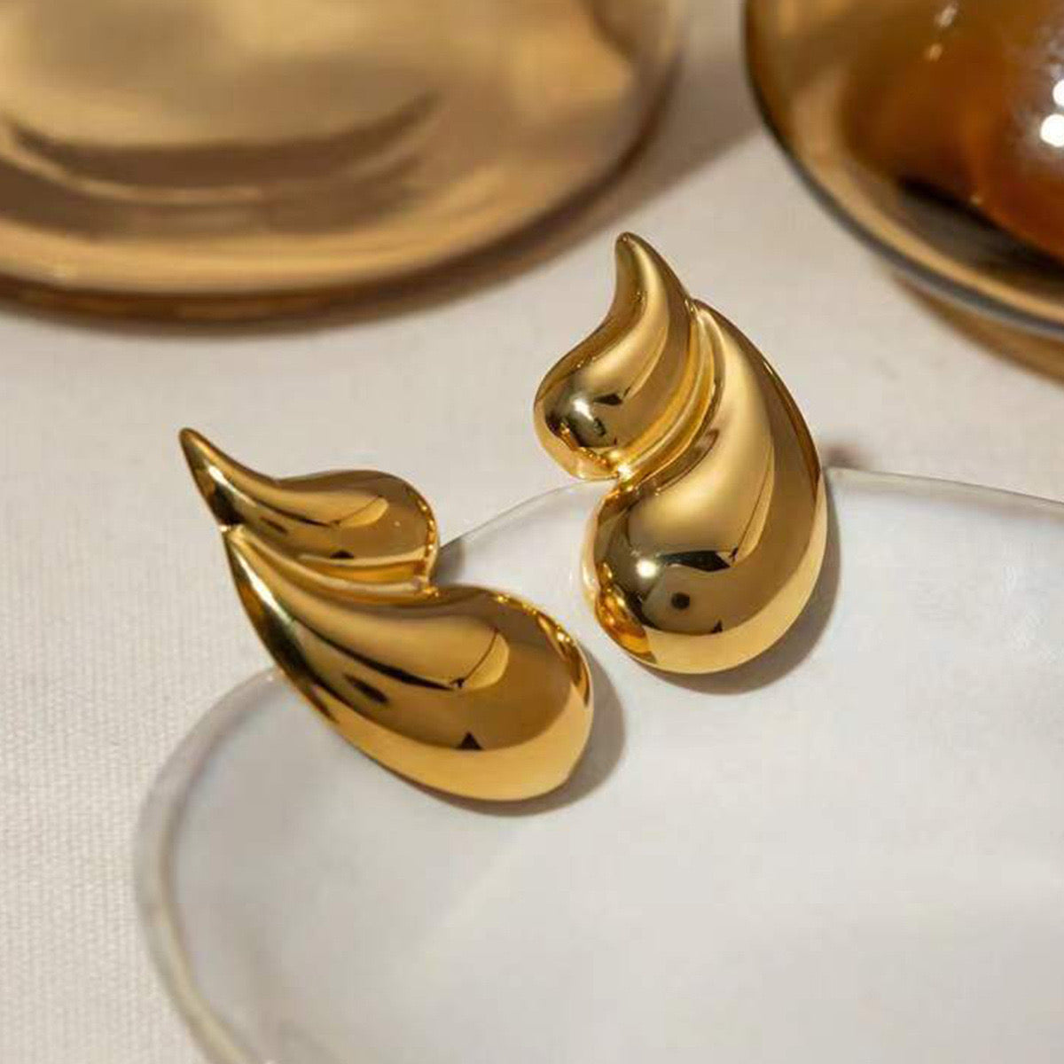 E3325 Aretes doble gota hierro chapado en oro 18k 3cm