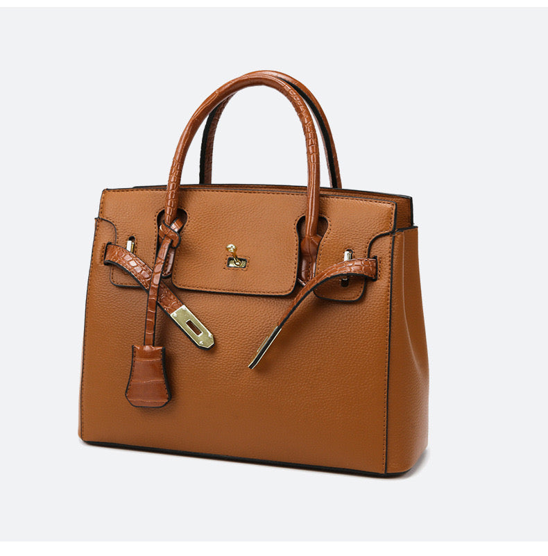 Cr86 Bolso café cuero sintético