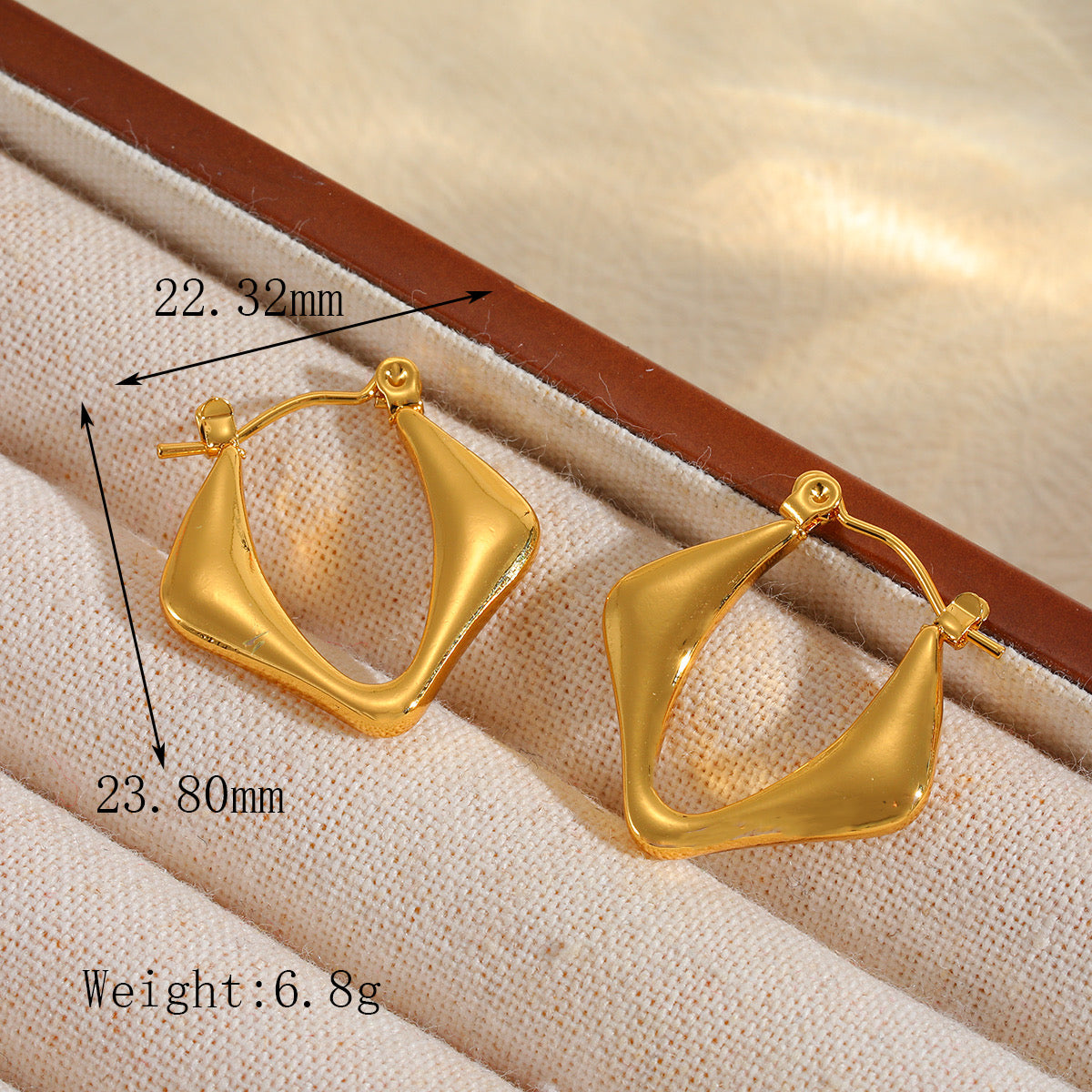 E2550 Arracada acero inoxidable chapado en oro 18k 7cm