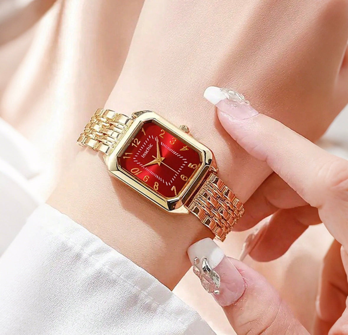R184 reloj dorado rojo casual hebilla de cuarzo de mujer