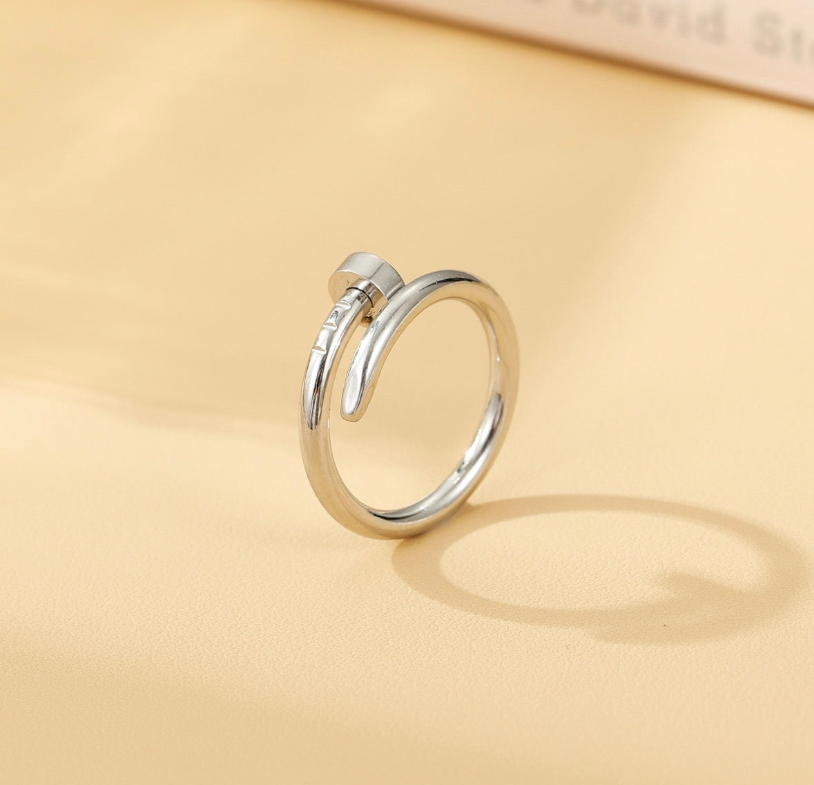A326P anillo clavo plateado acero inoxidable número 7
