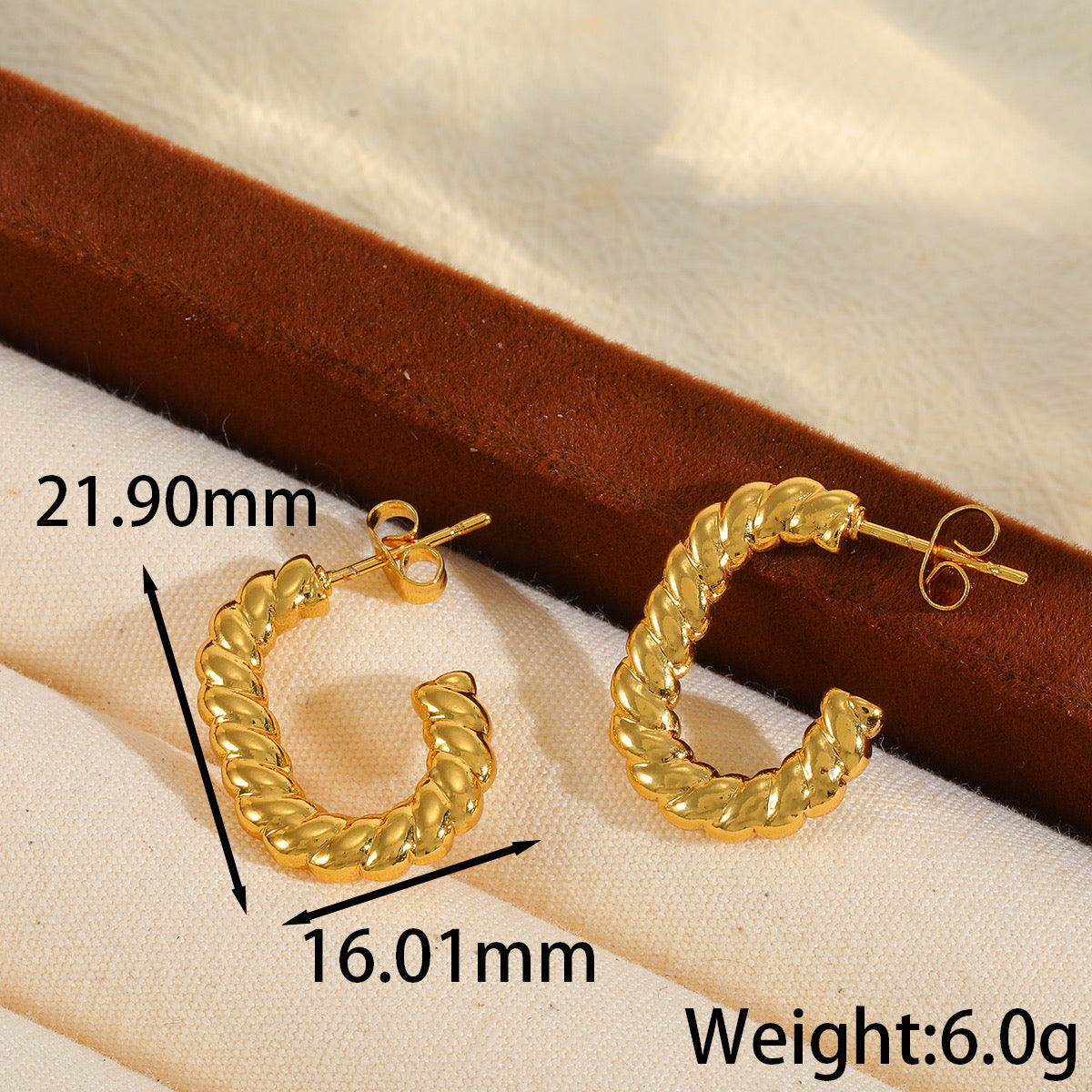 E2531 Aretes U dorado acero inoxidable chapado en oro de 18k 2cm