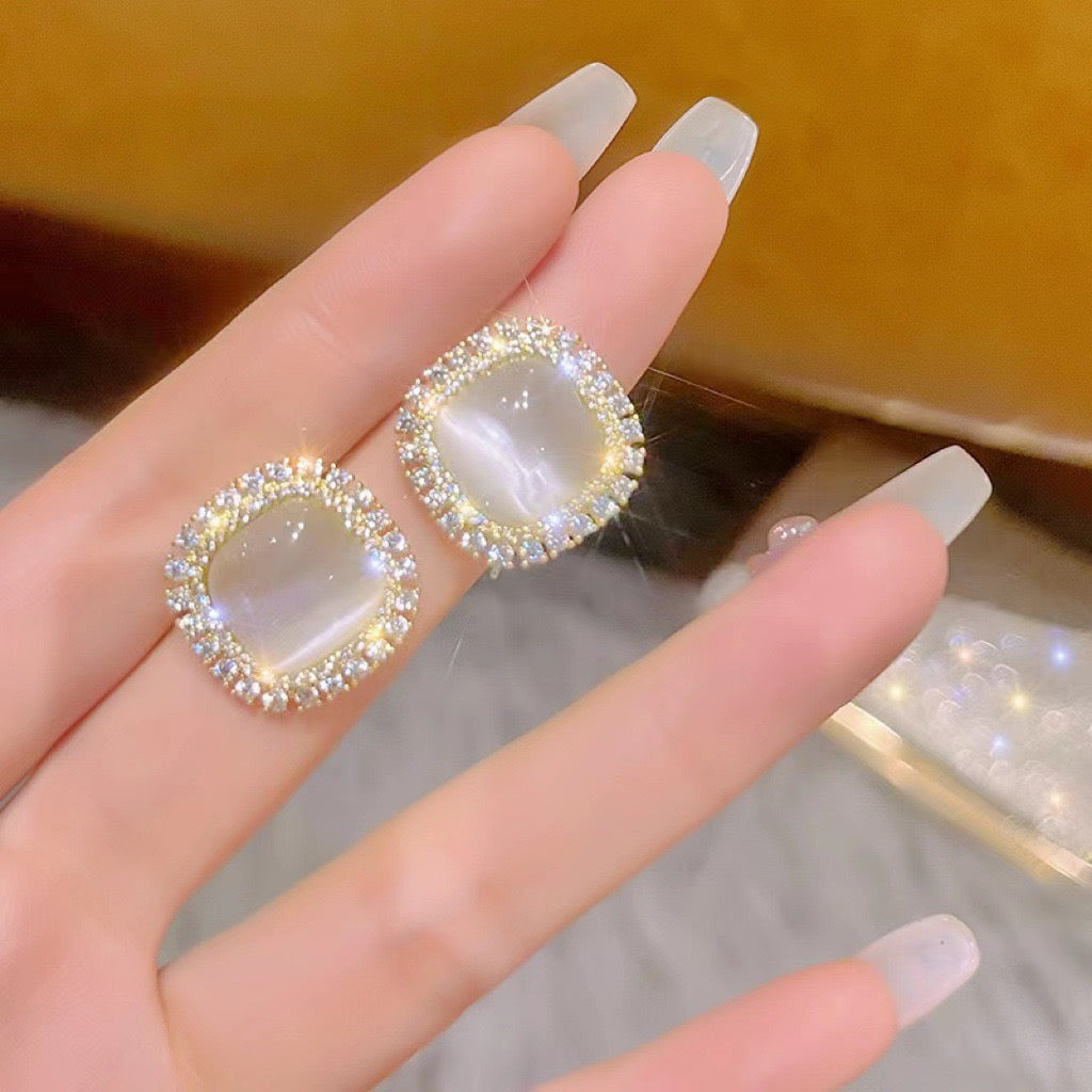 E4378 Aretes cuadro blanco aleacion 2cm