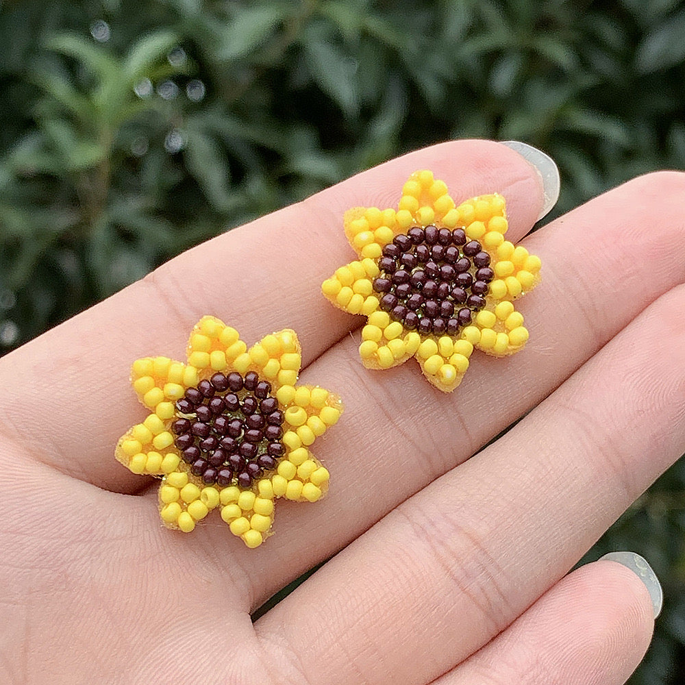 E4641 Aretes girasol chaquira 4cm