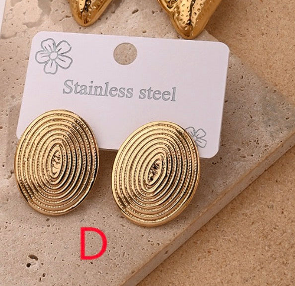 E6014 Aretes ovalo dorado acero inoxidable chapado en oro de 18K 3cm