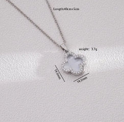 C692 Collar trebol blanco plateado acero inoxidable