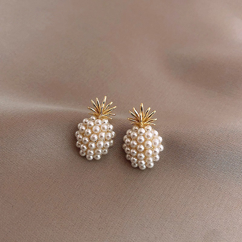 E3763 Aretes piña blanca aleacion 1.5cm