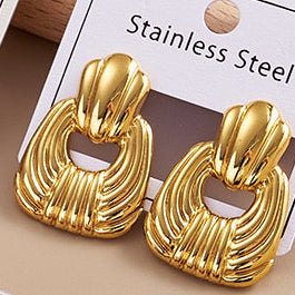 E4736 Aretes cuadro dorado acero inoxidable 3cm