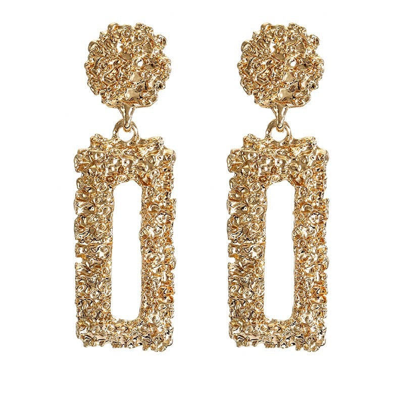 E7123 Aretes rectangular dorado aleacion 6cm