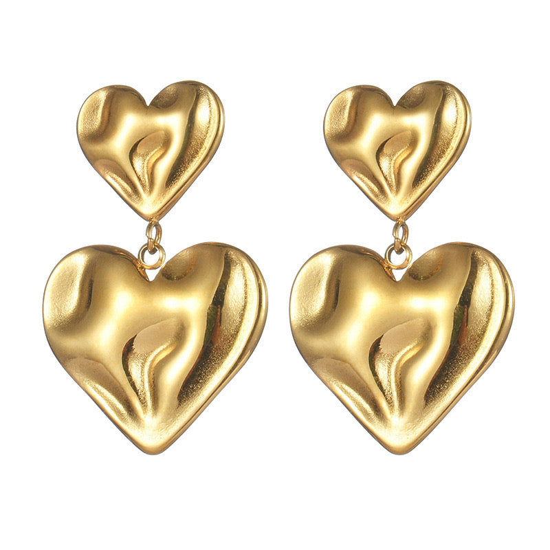 E3369 Aretes corazon aleacion dorado 3cm