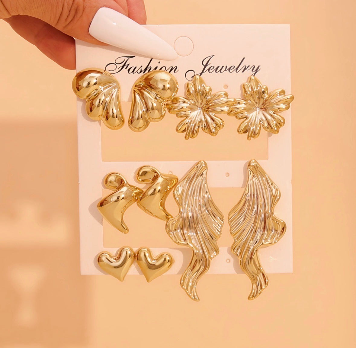 E6023 Conjunto de aretes distintos 5cm aleacion