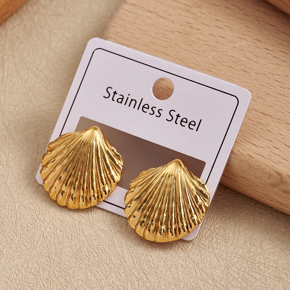 E6064 Aretes Concha de mar acero inoxidable 3cm