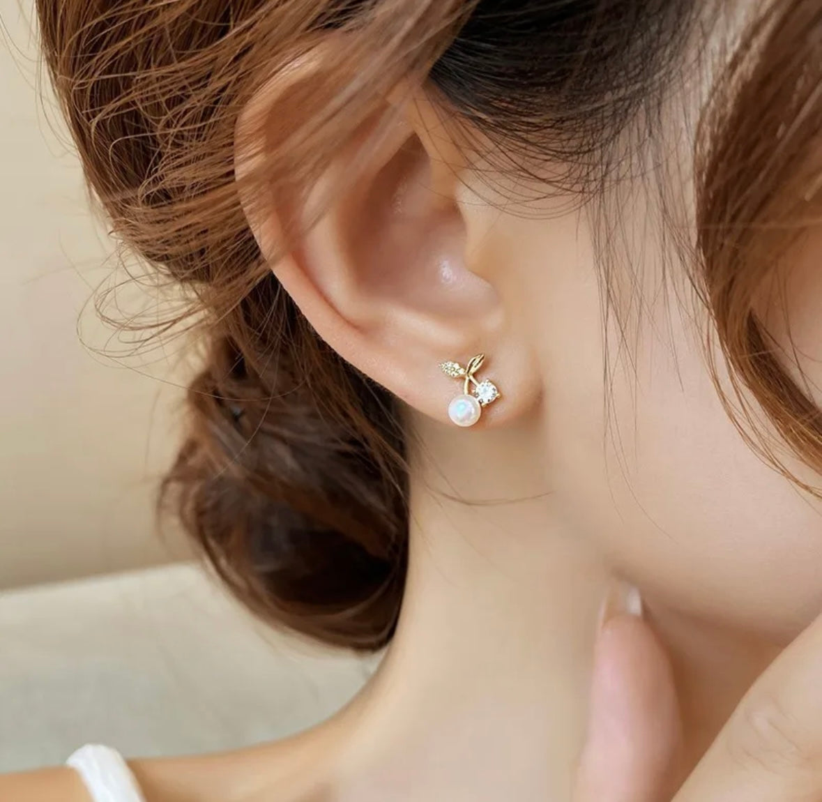 E2143 Aretes cereza mini perla zirconia 1cm