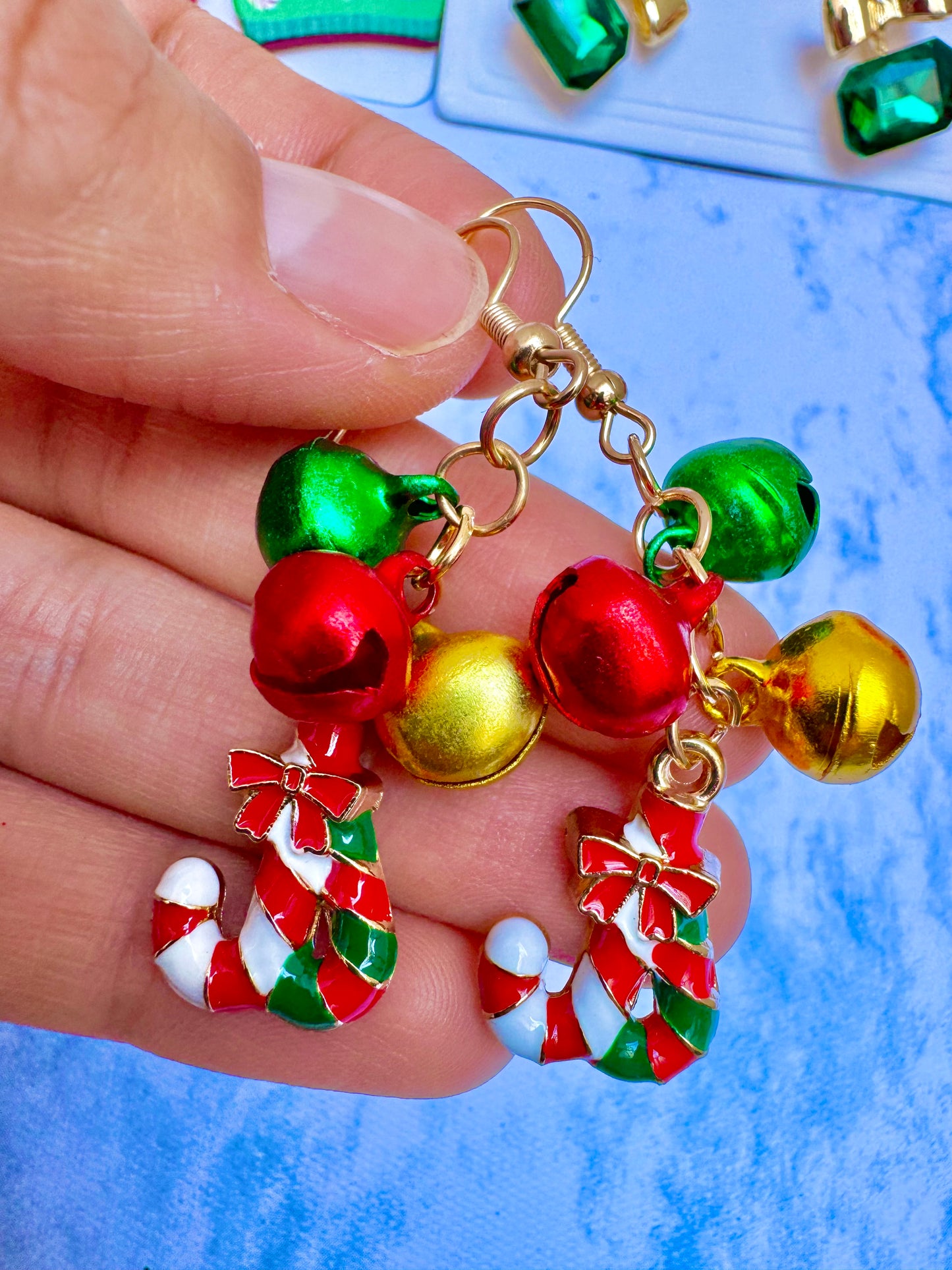 E1928 Aretes baston Navidad cascabeles gancho 5cm