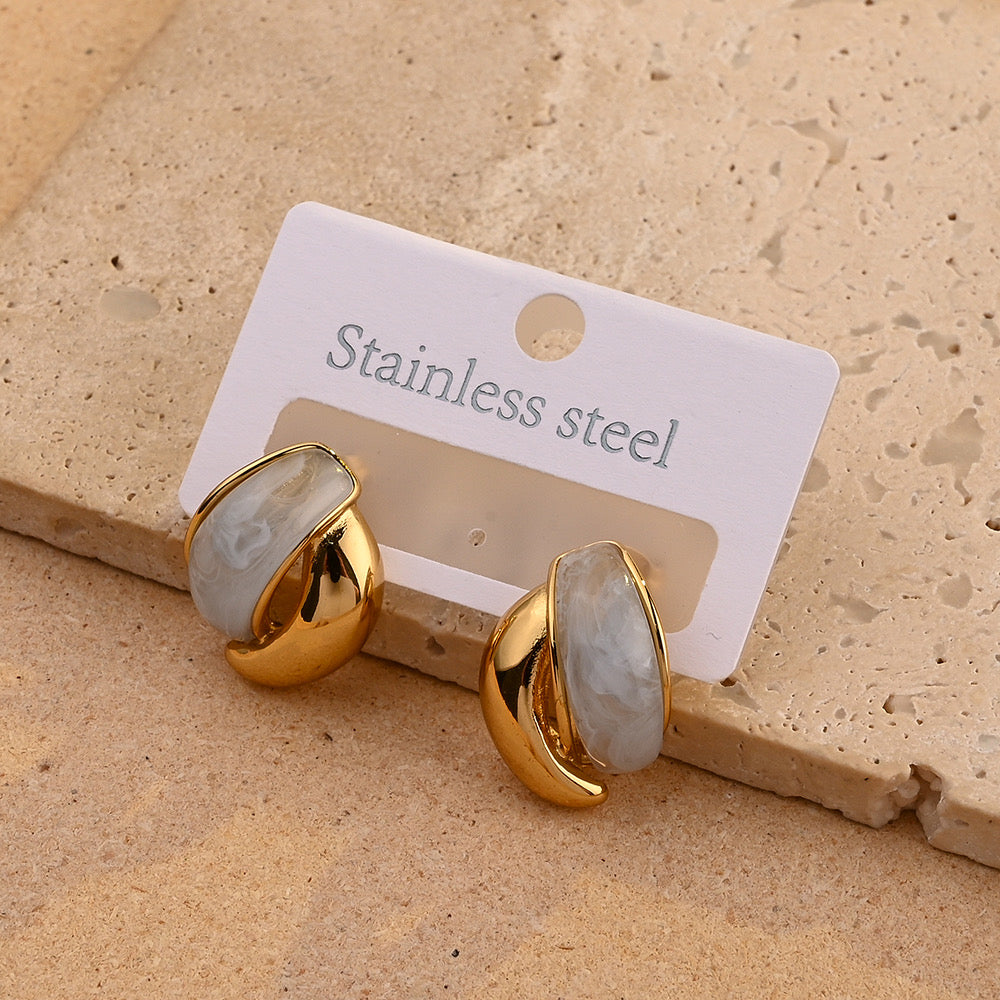 E4593A Aretes dorados elagates acero inoxidable chapado en oro de 18k 2.5cm