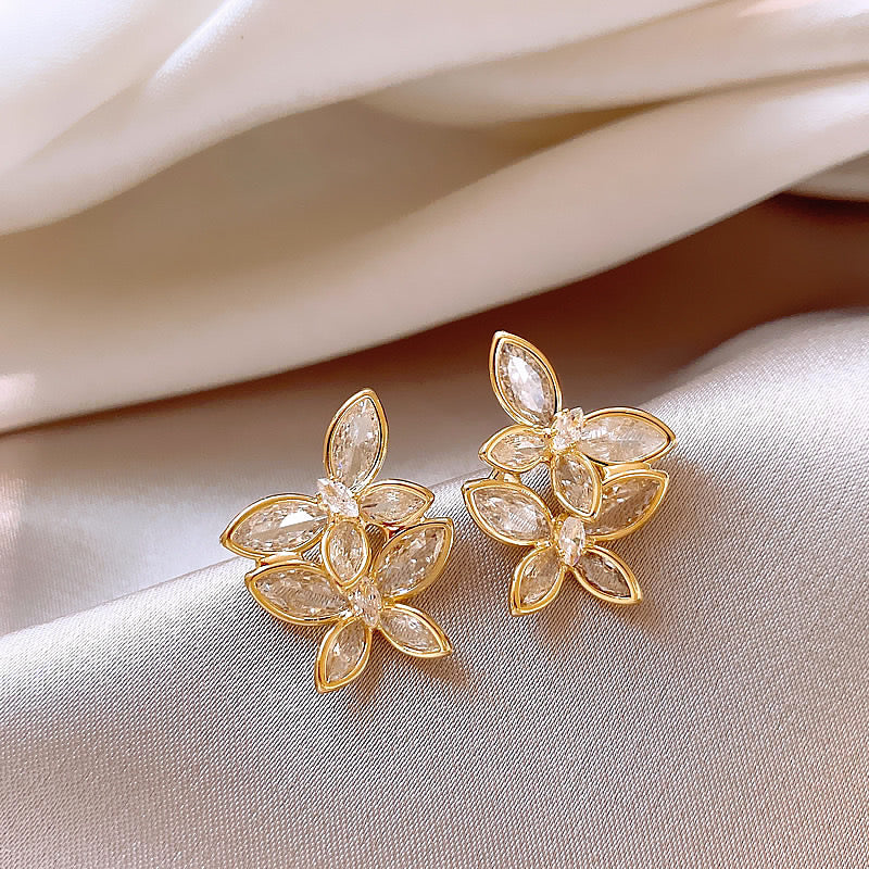 E7182 Aretes mariposas brillantes aleacion 3cm