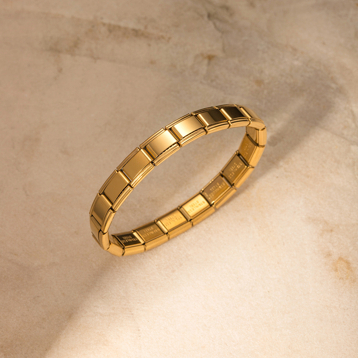 B172 Pulsera dorada acero inoxidable 18K