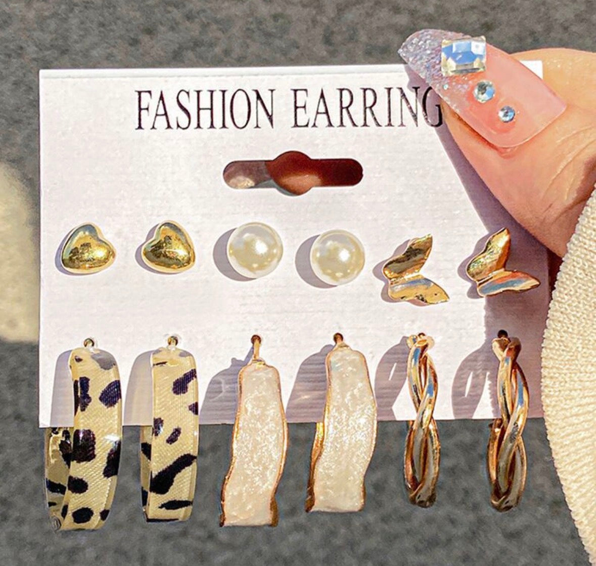 E6061 Conjunto aretes asimetricos 5cm aleacion
