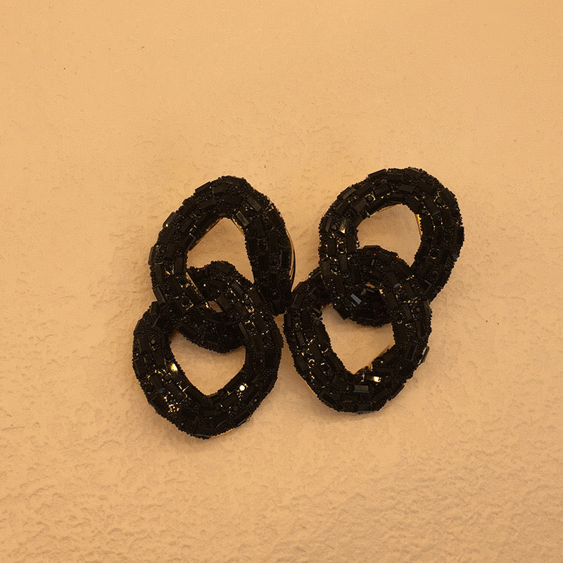 E3084 Aretes brillantes negro noche fiesta aleacion 6cm