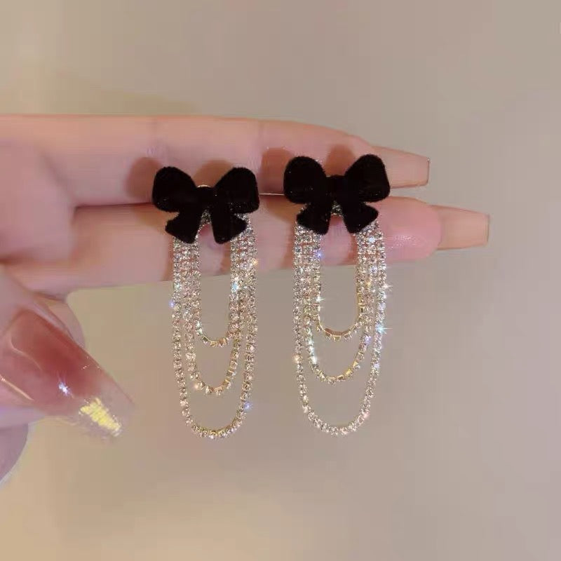 E6053 Aretes moño negro colgante brillante elegante aleación 6cm