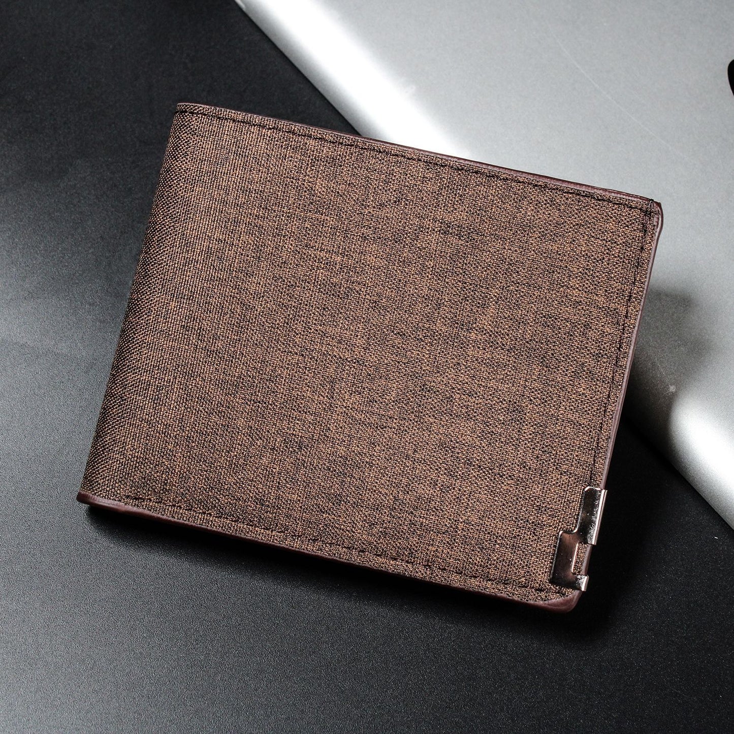 CR73C Cartera caballero mezclilla cafe 10x9cm