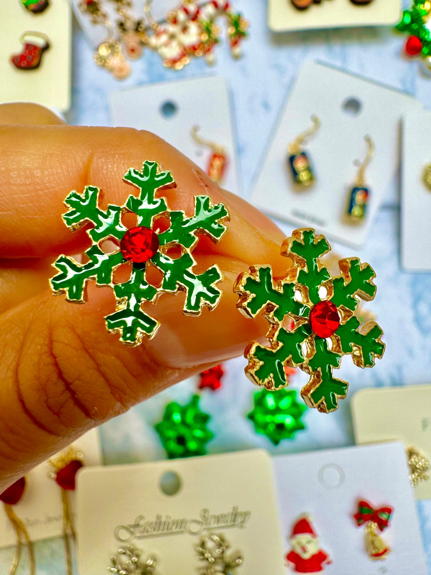 E1861 Aretes copo de nieve navideños 1.5cm