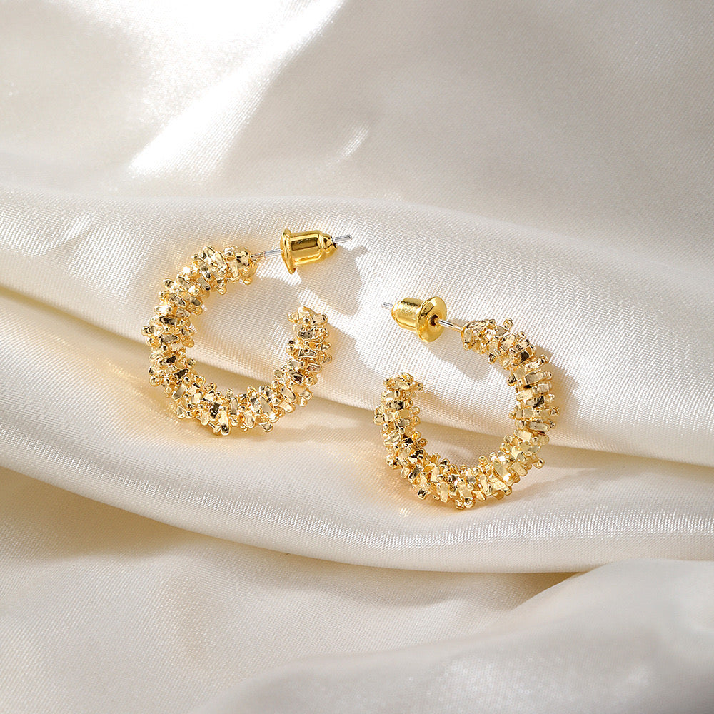 E7137 Aretes geométricos dorados brillantes aleacion 1.5cm