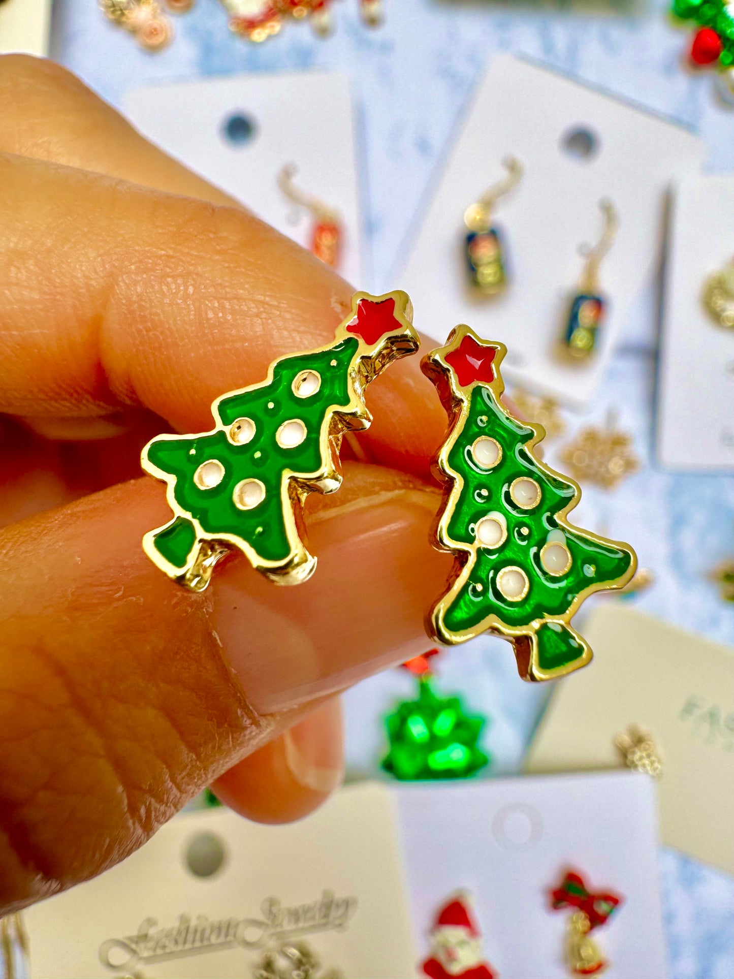 E1862 Aretes pino navideño pequeños 1.5cm