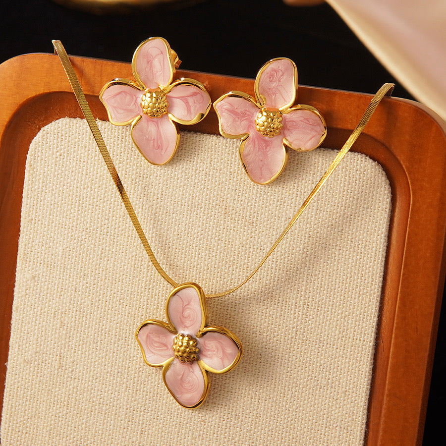 C1016 Conjunto de collar aretes flor rosa, hacer inoxidable, chapado en oro de 18k 22cm de largo 3cm dije