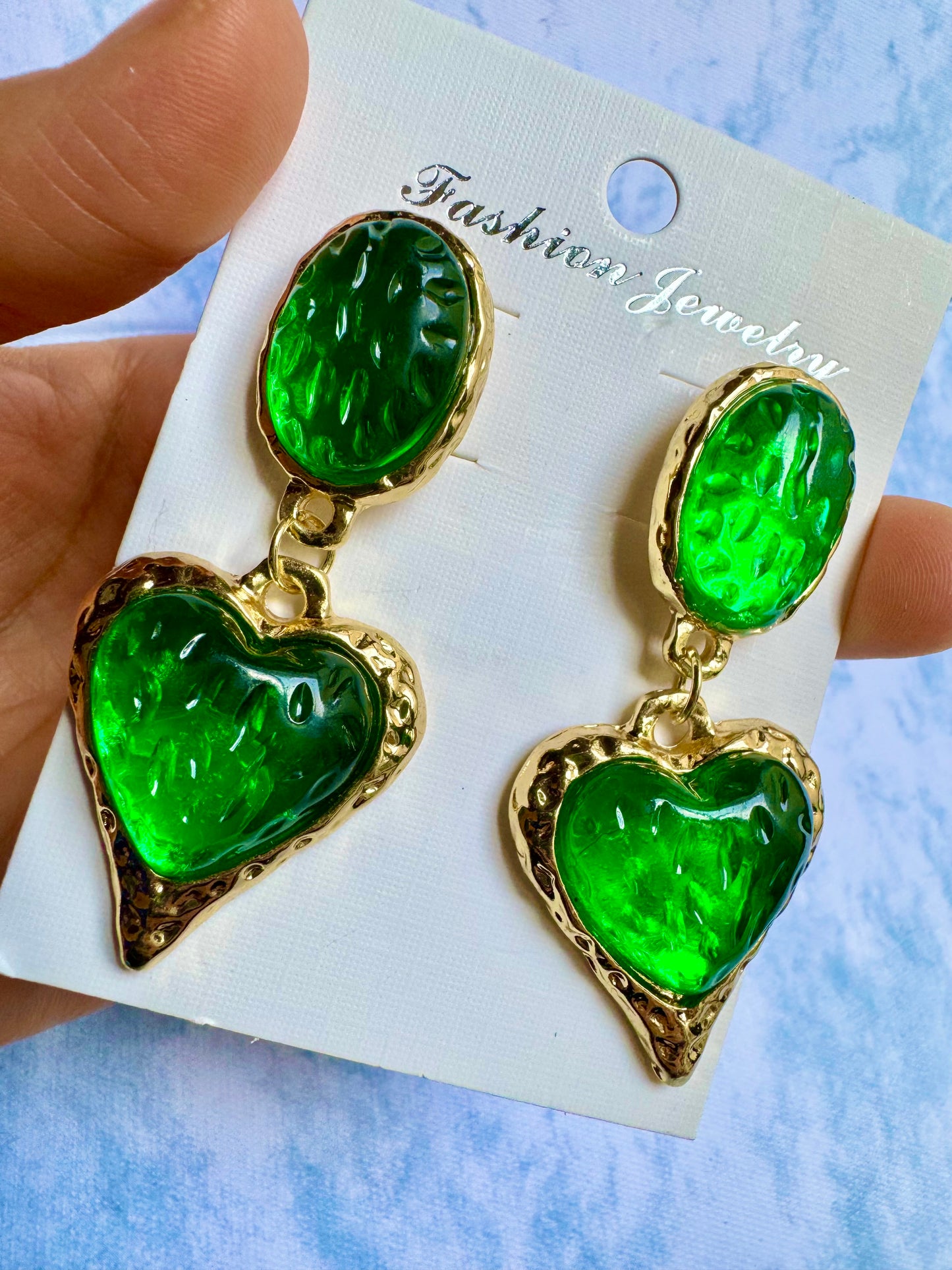 E382 Aretes Vintage Corazón Verde