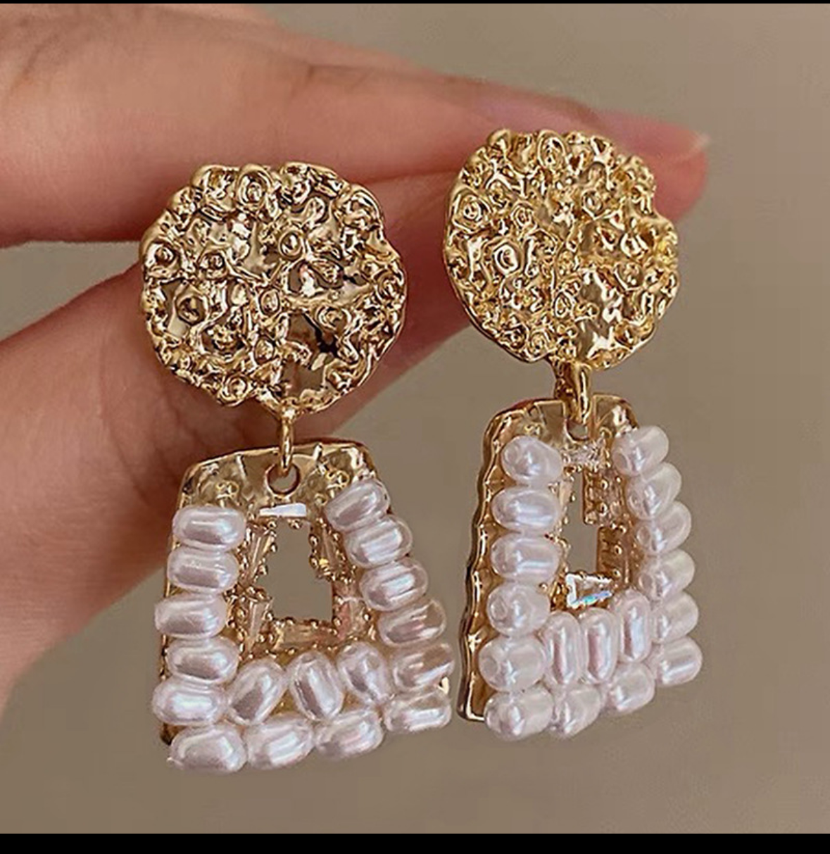 E4762 Aretes cuadros perlas dorados aleacion 3.5cm