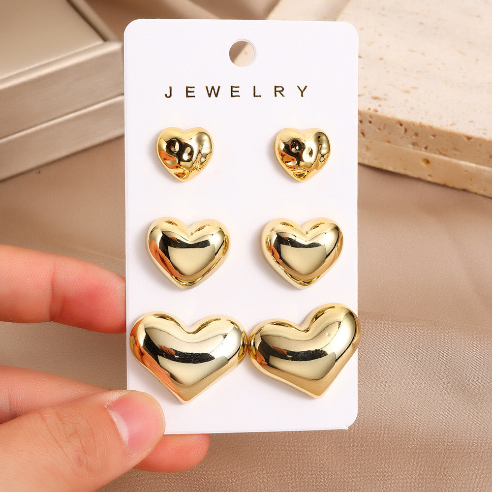 E3718 Conjunto aretes de corazón cobre 2cm