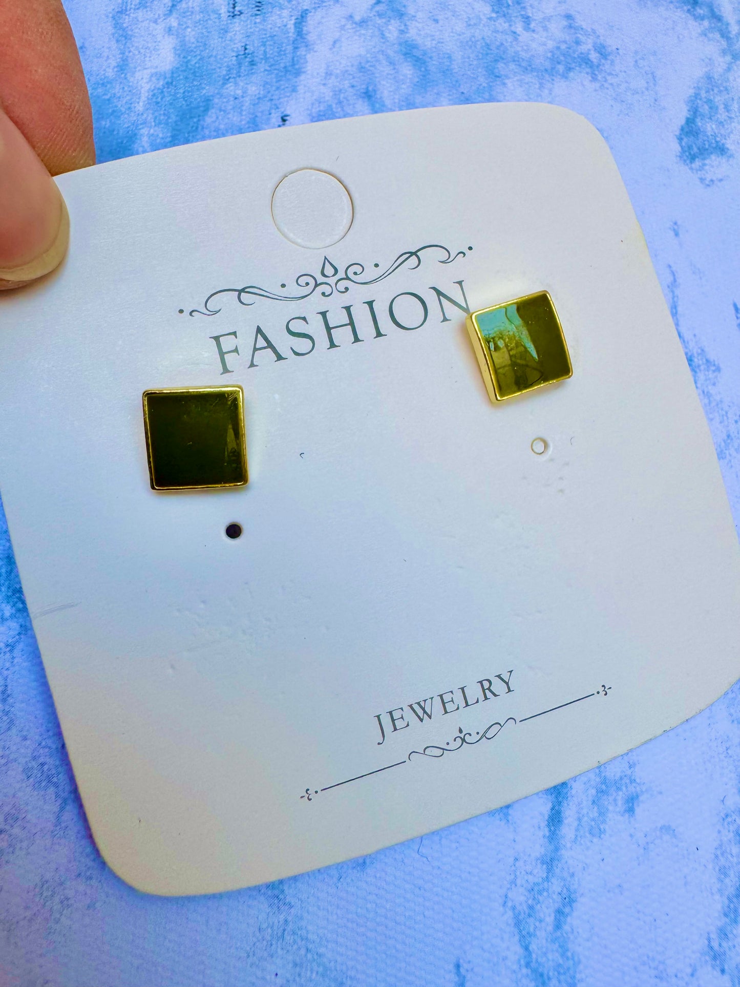 E2028 Aretes cuadro verde olivo 1cm