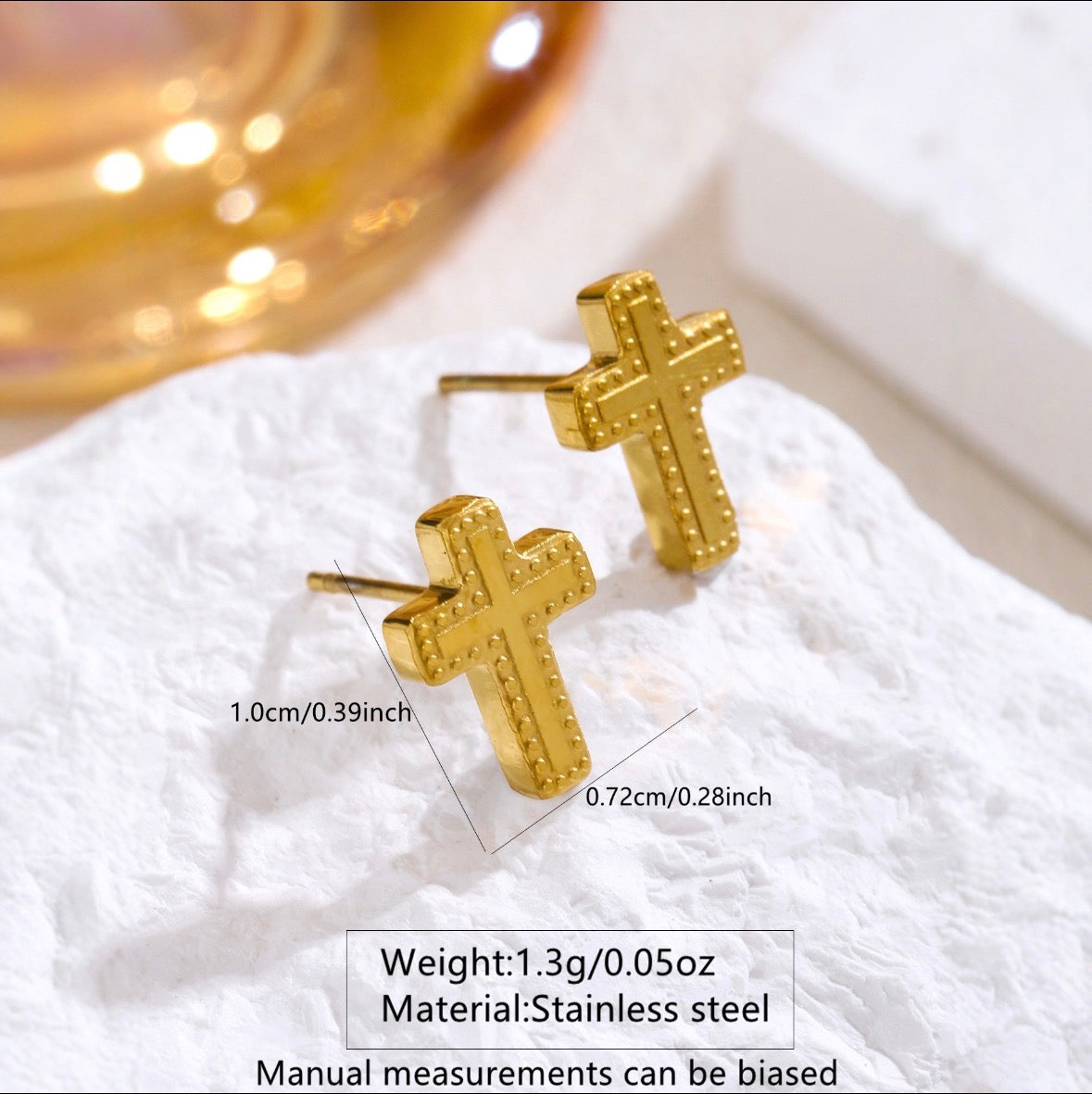 E5489 Aretes cruz dorada acero inoxidable 1cm