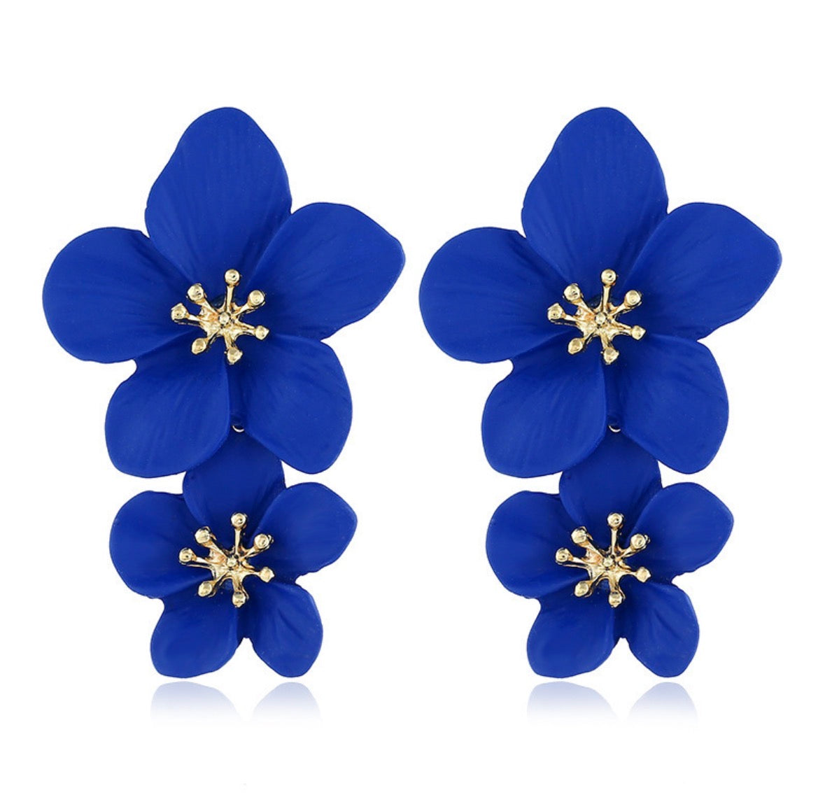 E5095 Aretes flores azul rey barnizado acrílico 3cm