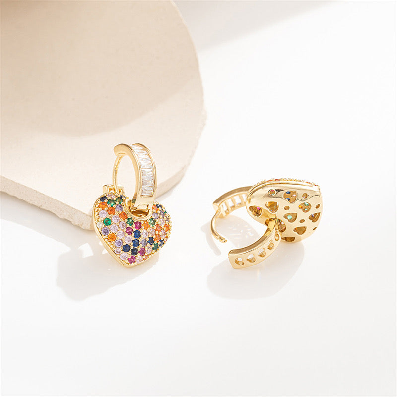 E2470 Aretes corazon cobre zircon enchapado 2.5cm
