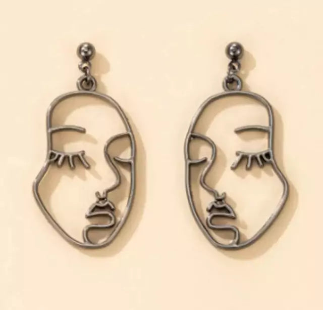 Aretes 1060N Aleación Cobertura Barniz Negro