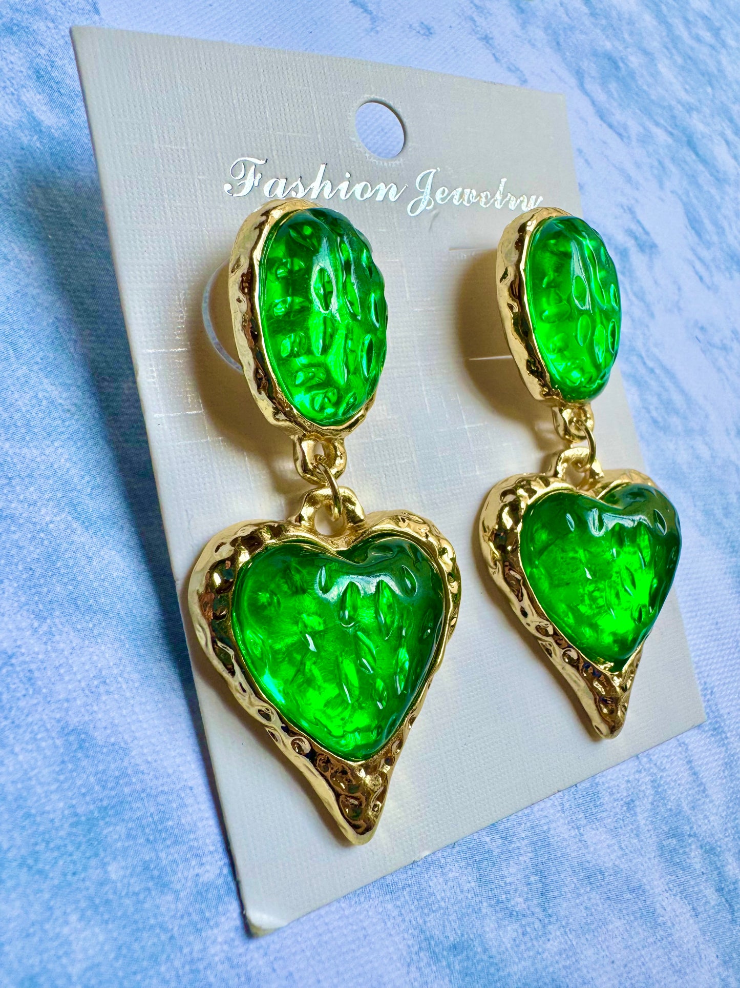 E382 Aretes Vintage Corazón Verde
