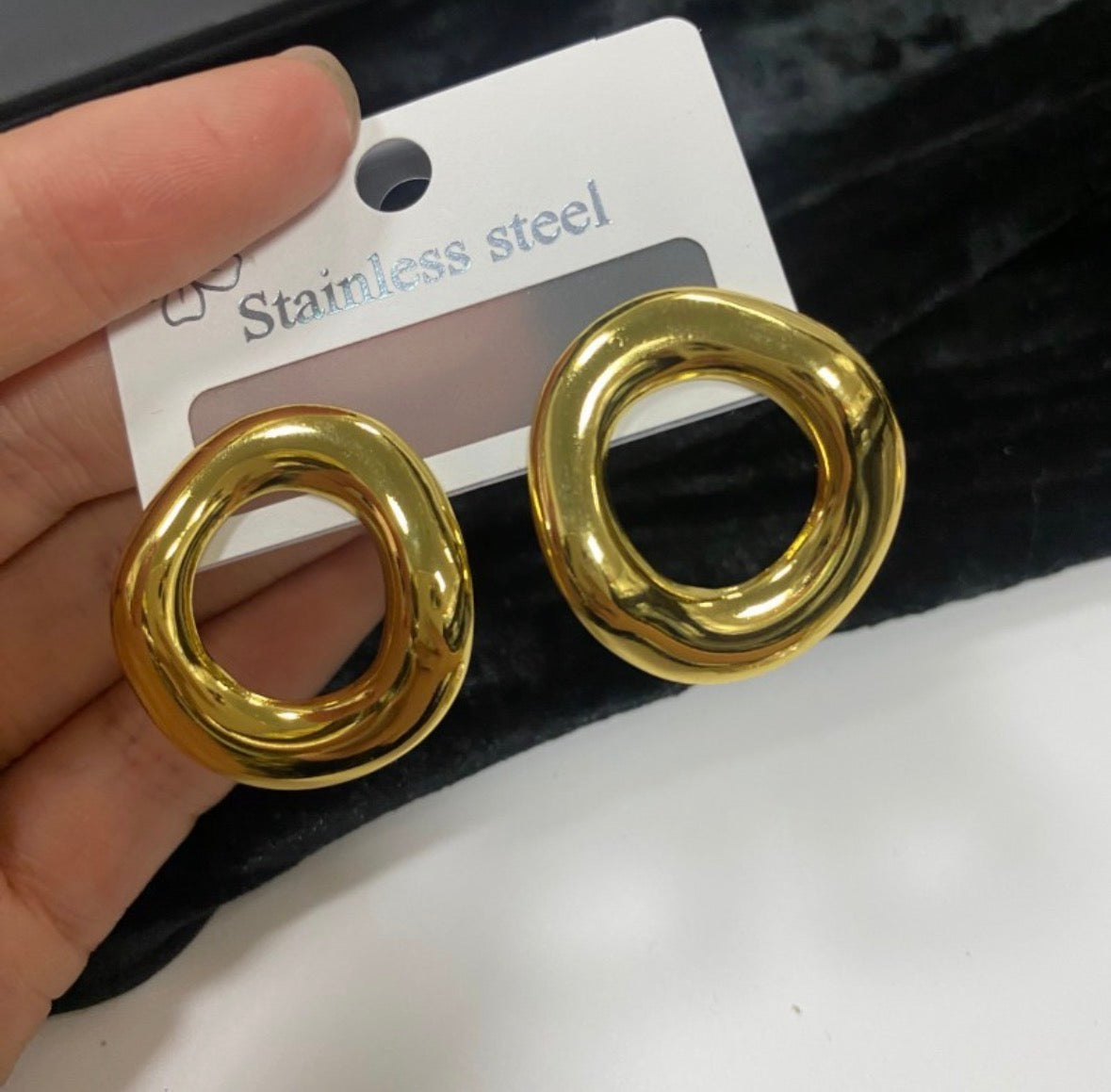 E5474 Aretes circular dorado acero inoxidable 4cm