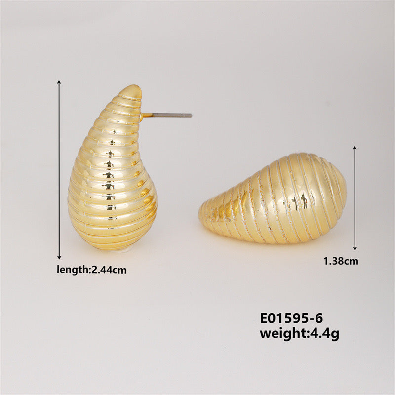E2114 Aretes gota bottega aleacion dorados 2.5cm