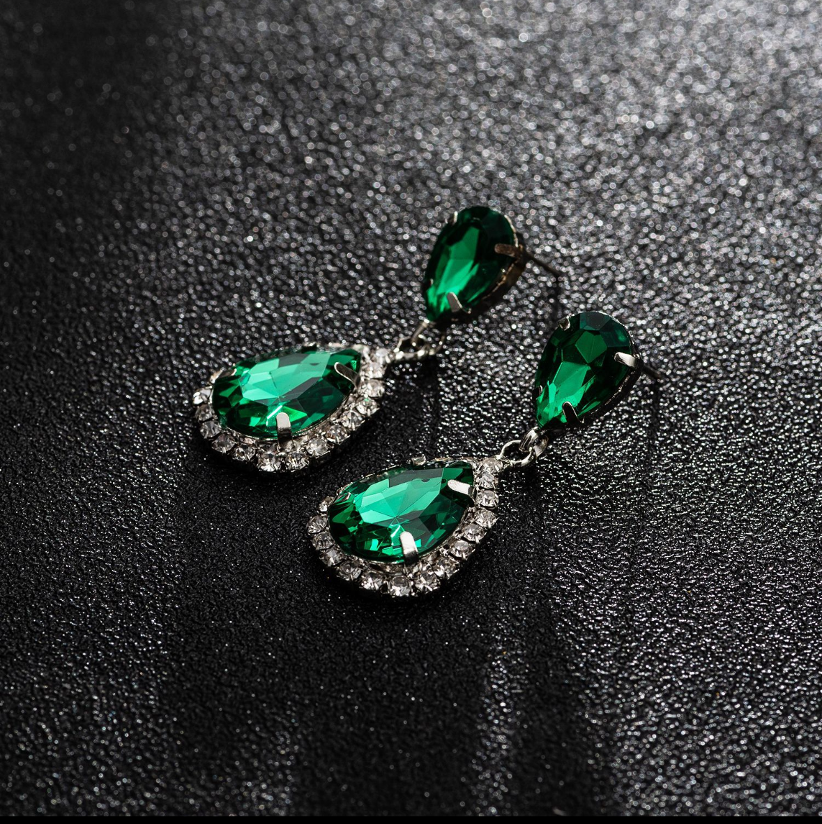 E4741 Aretes gota brillante verde fiesta aleacion 4cm