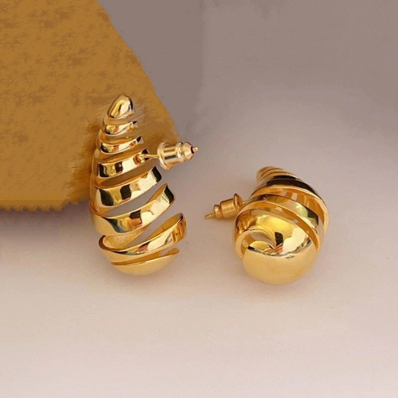 E2742 Arete gota tipo bottega estilo cobre