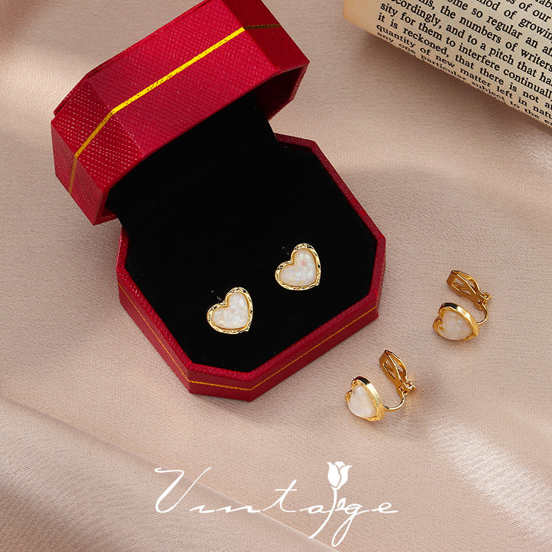 E3550 Aretes corazón blanco aleacion 1cm