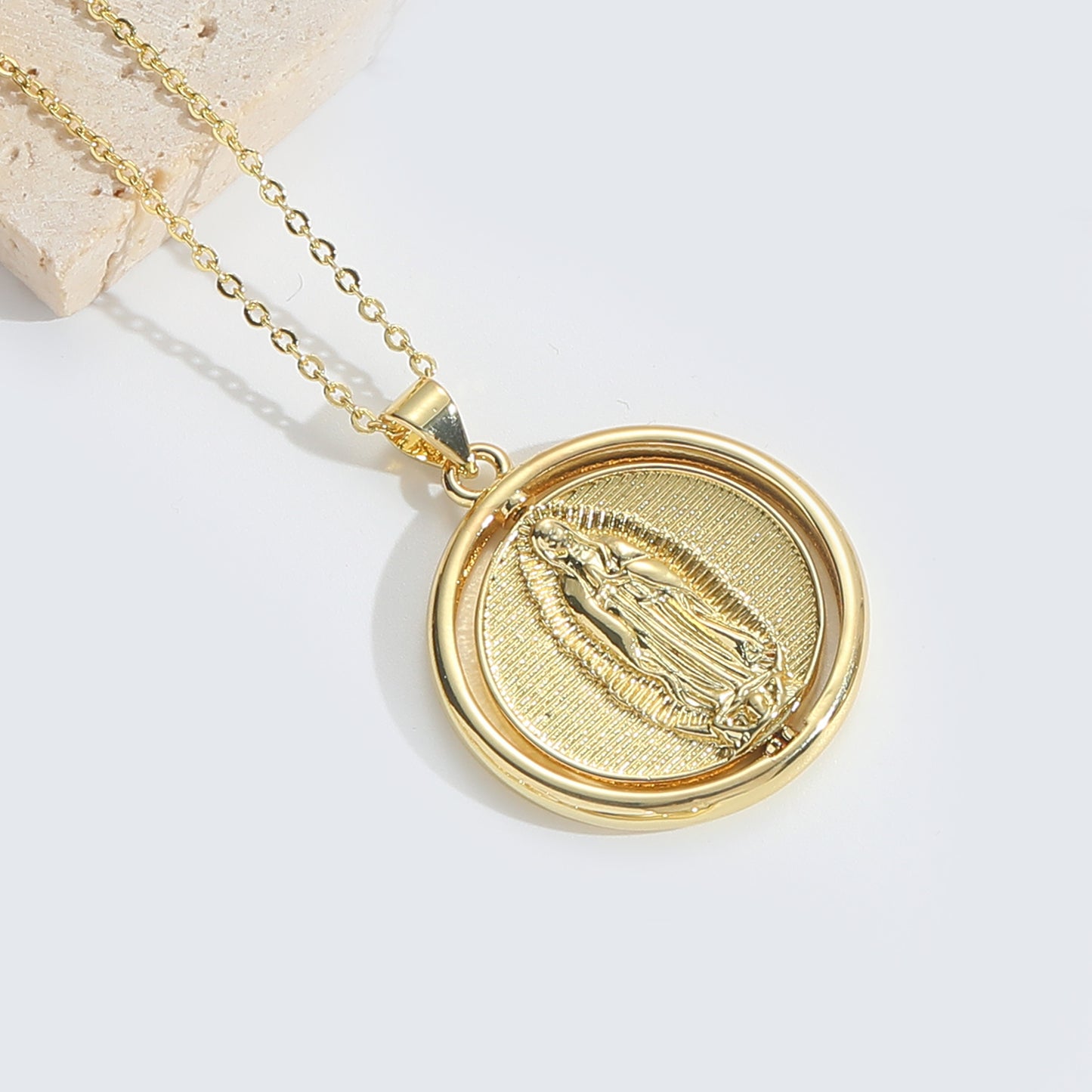 C898 Collar virgen de Guadalupe y san Benito acero inoxidable 23cm largo 3cm dije