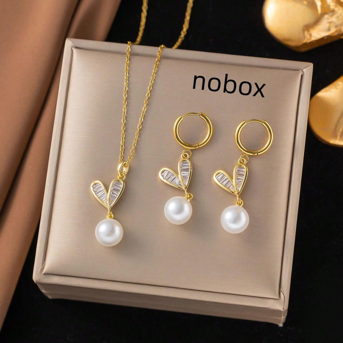 C938 Conjunto de collar y aretes de corazón perla acero inoxidable 20 cm largo 2cm dije