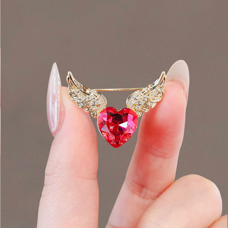 P111 Broche corazon para ropa cristal aleacion