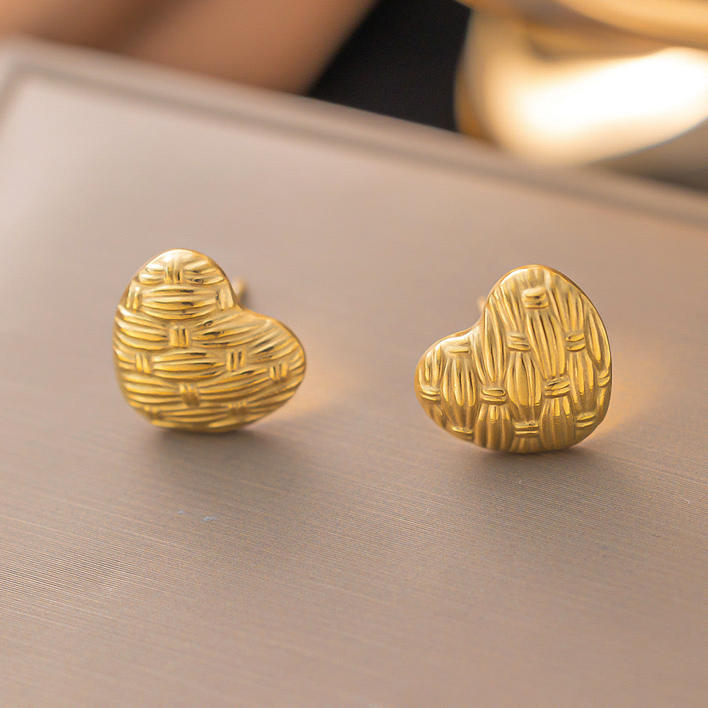 E2501 Aretes corazon acero de titanio 1.5cm