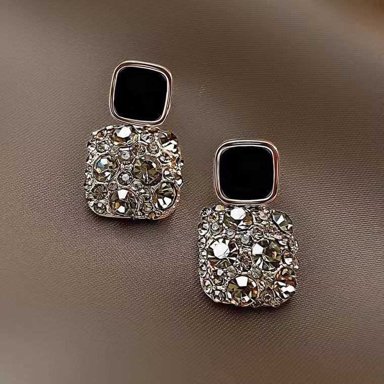 E6034 Aretes cuadrados plateados y negros brillantes aleacion 3.5cm