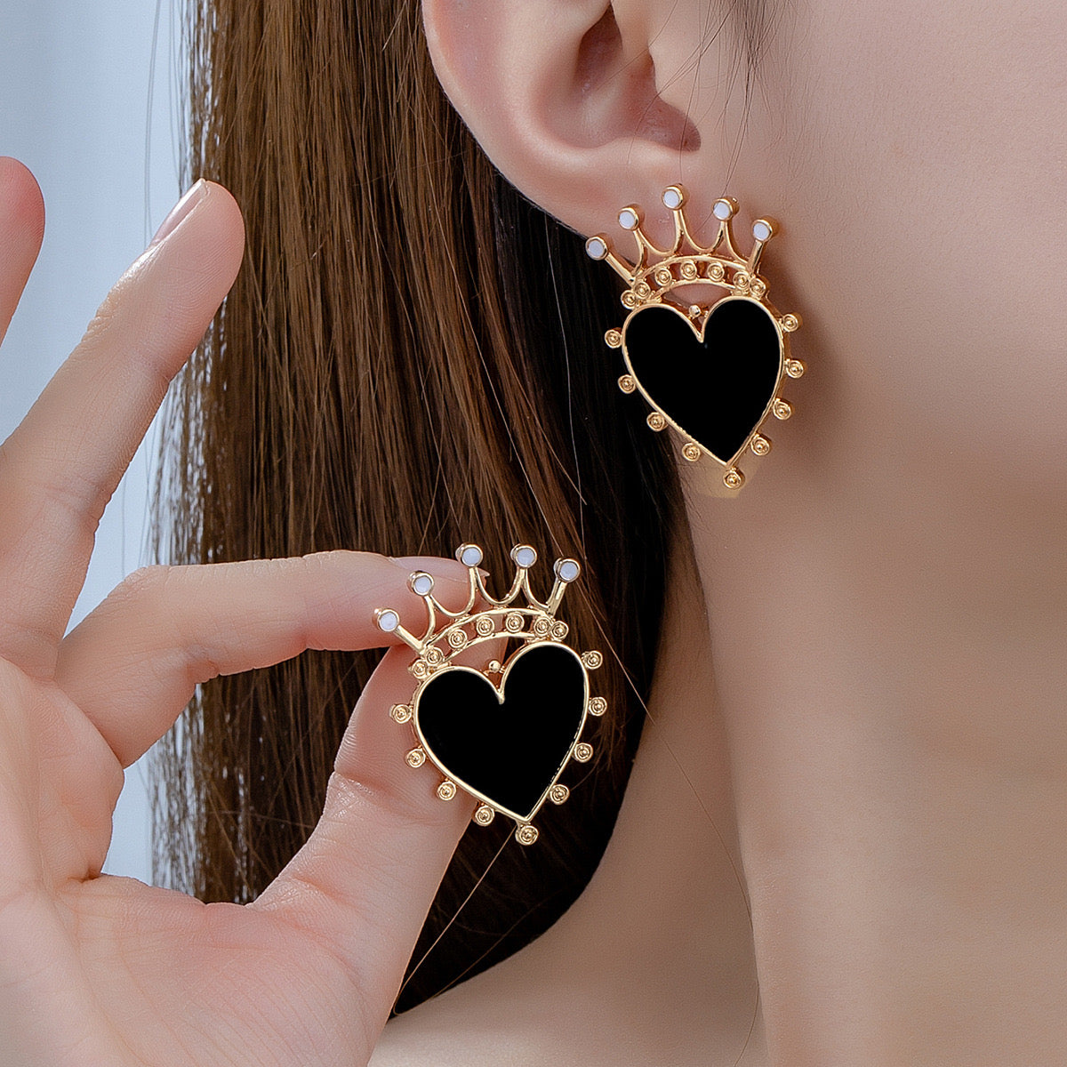 E4234 Aretes corazón negro aleacion 4cm